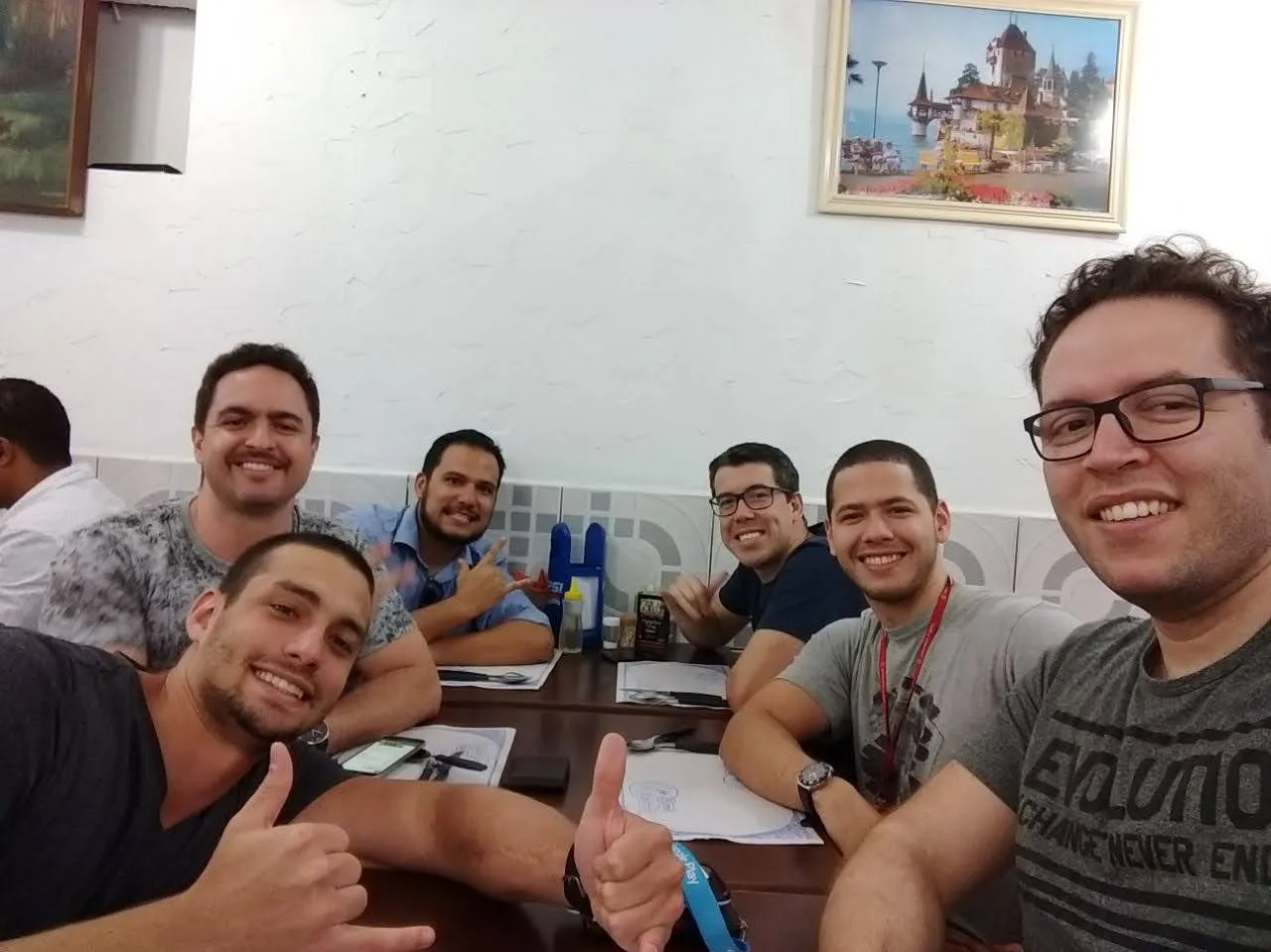 Eu e outros empreendedores amigos, no famoso Dozão.